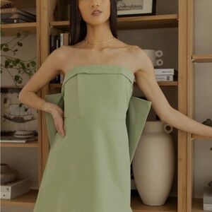 Elegant Strapless Green Dress